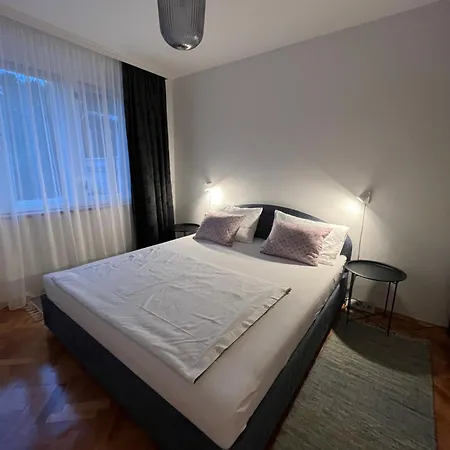 Nostalgia 아파트 야이체