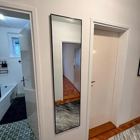 아파트 Nostalgia 야이체