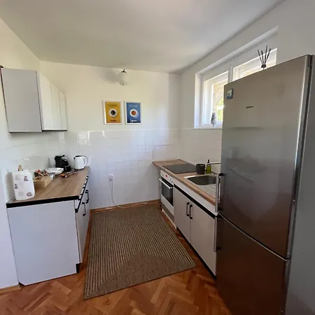 Apartman Nostalgia *